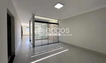 Imagem: Casa à venda, 3 quartos, 1 suíte, 3 vagas