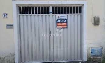 Imagem 2: Casa 2 quartos, a poucas quadras da Praça da Imprensa Chanceler Edson Queiroz