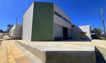 Imagem 3: Galpão comercial em excelente localização, em frente ao lago, melhor local do senador cane