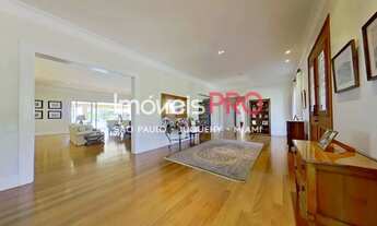 Imagem 4: Casa de Alto Luxo à Venda na Fazenda da Grama :Um Refúgio Perfeito para Sua Família