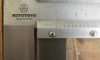 Imagem 4: Vende-se serra de fita e um paquímetro de um metro