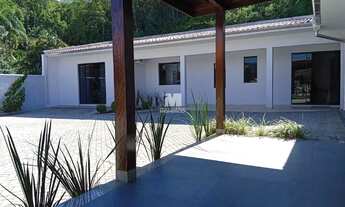 Imagem 3: Casa à Venda no Centro de Guabiruba (SC) 3 Quartos, Suíte, 180m²