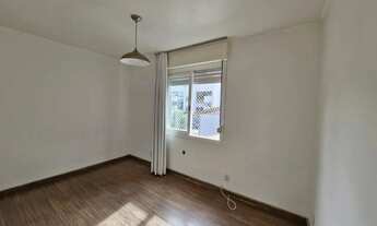 Imagem 4: Apartamento em ótimo estado com 2 dormitórios