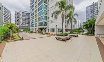 Imagem 3: Apartamento com 114m² e 2 dormitórios, 2 suítes, 2 vagas no bairro Central Parque em Porto