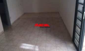 Imagem 3: Casa antiga, reformada o3 dorm sala cozinha wc area de servico garagem descoberta, terr