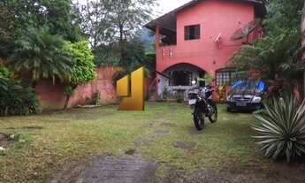 Imagem: Casa para venda tem 330 metros quadrados