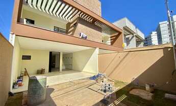 Imagem: Casa nova com piscina a venda