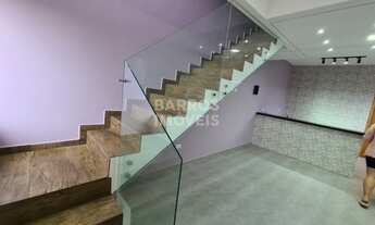 Imagem 5: Sobrado recém construído com churrasqueira