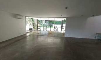 Imagem 5: Casa residencial para locação 700m³, 4 quartos, sala com lareira, churrasqueira, 4 vagas