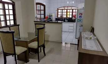 Imagem 2: Ótimo Sobrado com 03 quartos sendo 01 suíte com armários e sacada