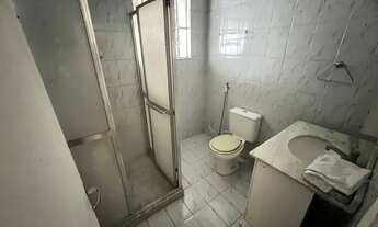 Imagem 5: Amplo Quintal ! Casa com 3 dormitórios