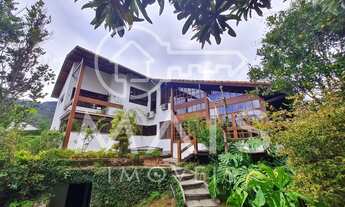 Imagem 2: Casa para aluguel e venda tem 269 metros quadrados com 5 quartos em Itaipava - Petrópolis