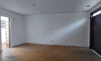 Imagem 5: Casa para aluguel e venda possui 105 metros quadrados com 1 quarto