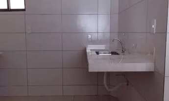 Imagem 3: Aluga-se apto com 2 quartos sendo uma suíte, sala cozinha e uma área privativa