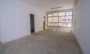 Imagem 6: Centro Galpão / depósito com 5 vagas na garagem