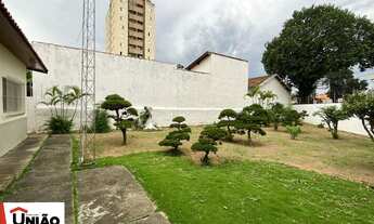 Imagem 4: Casa para aluguel possui 211 metros quadrados com 4 quartos