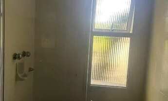 Imagem 3: Itaim - Locação - Com uma planta quadrada, este apartamento conta com 2 quartos, sendo 1 s