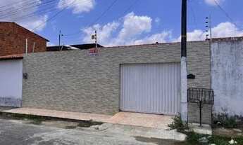 Imagem: Casa à venda no bairro Dom Pedro 1 - Próximo