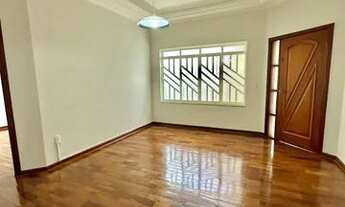 Imagem 7: Casa no Bairro São José por R$ 780.000,00