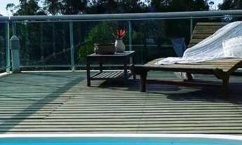 Imagem 3: Casa de condomínio sobrado para venda possui 210 metros quadrados com 5 quartos