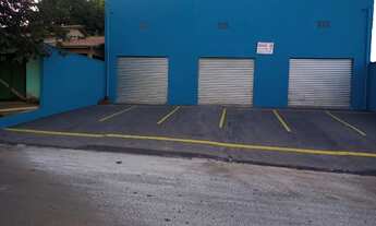 Imagem: Galpão na avenida com duas frentes na linha