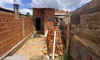 Imagem: LOTE COM BARRACO DE ALVENARIA NA SANTA LUZIA