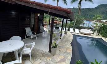 Imagem 3: Ampla Casa à Venda 360m², 3 Quartos (2 Suítes) arera goumet com picina e area de lazer in