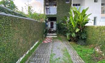 Imagem 6: Sobrado com 2 suítes e 2 vagas com paisagismo natural e quintal no Centro de Camboriú