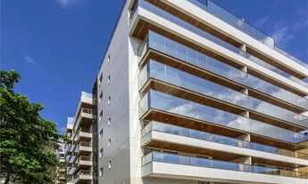 Imagem: Apartamento com 4 quartos à venda em Charitas