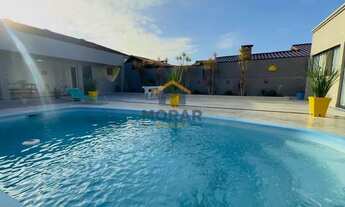 Imagem 2: Casa na faixa mar, com piscina em Matinhos