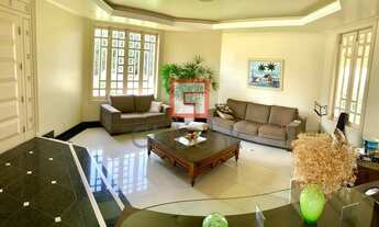 Imagem 4: Casa em Montes Claros, no bairro Ibituruna, à venda