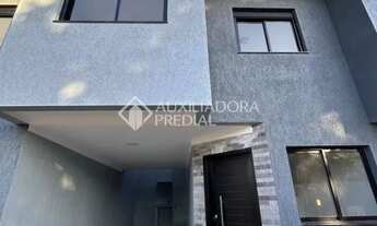 Imagem 6: Casa nova em condomínio com 3 dormitórios, suíte e churrasqueira - excelente localização!