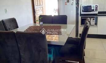 Imagem 3: Residência Exclusiva com Acesso Duplo e Localização Estratégica - Entrada de Garopaba, Gar