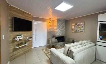 Imagem 2: Casa Charmosa em Camobi: Conforto e Praticidade