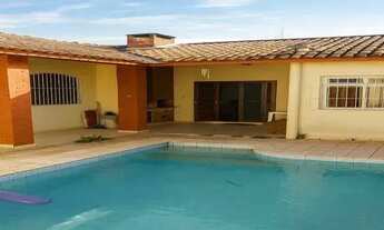 Imagem 2: Casa para venda com 136 metros quadrados com 3 quartos