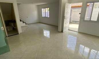 Imagem 2: Sobrado Geminado para Venda em São Paulo, Horto Florestal, 3 dormitórios, 1 suíte, 2 banhe