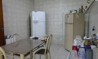 Imagem 7: Casa de condomínio para venda possui 385 metros quadrados com 4 quartos