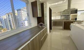 Imagem 4: Excelente Cobertura de 3 suítes ao lado do Shopping Beira mar no Centro - Florianópolis