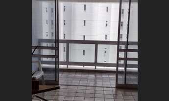 Imagem 2: Apartamento em Boa Viagem-150M²/4 Quartos/1 Suíte/3 Banheiros/Bem Localizado