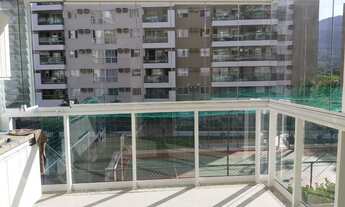 Imagem 2: Condomínio Frames com 70m² excelente 2 quartos com varanda envidraçada