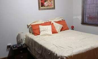 Imagem 6: Casa terrea com edicula -guabirotuba