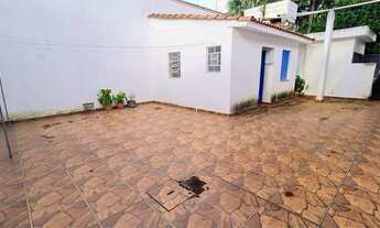 Imagem 3: Térrea para venda com 196 metros quadrados com 4 quartos em Alto de Pinheiros - São Paulo