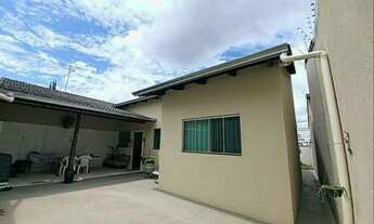 Imagem 5: Casa em Santa Monica com quintal 90 mil