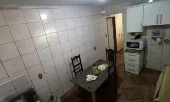Imagem 7: Casa com 03 quartos sendo 01 suíte, varanda, todo murado