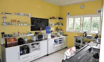 Imagem 5: CASA MODERNA Casa em condomínio com 4 dormitórios