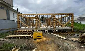 Imagem 2: Ampla casa 2 quartos com 2 suites (excelente acabamento) Cachoeira - Florianópolis