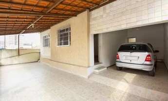 Imagem: Vende-se esta casa no Setor Tradicional