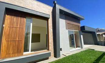 Imagem 2: Casa para venda com 225 metros quadrados com 4 quartos em Centro - Imbé - RS