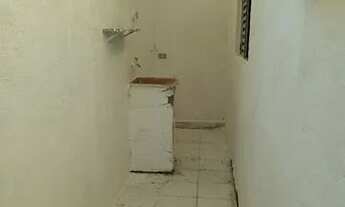 Imagem 6: Aluga casa de fundos em são Roque sp vila Aguiar centro