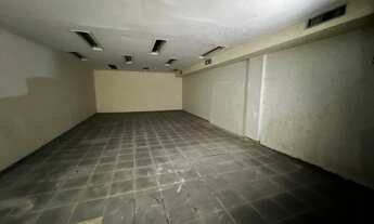 Imagem 7: Loja em ponto central na Av Presidente Vargas com subsolo e sobre loja